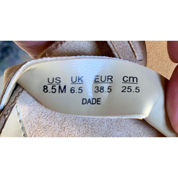 Naturalizers Dade Tan Whipstitch Platform Strappy Crisscross Sandal W/Side Velcr - Picture 9 of 9